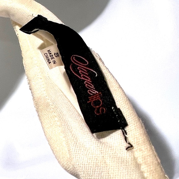 3/$20 NWT Sugarlips lace cream-color peplum top, Small - Picture 4 of 5